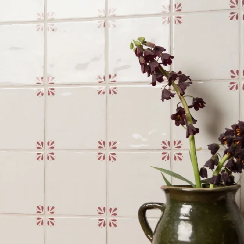 130x130mm Cornelia Burgundy Delft style tiles in kitchen setting