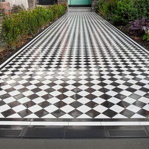 Chester with Simple border a chequered victorian floor tile design