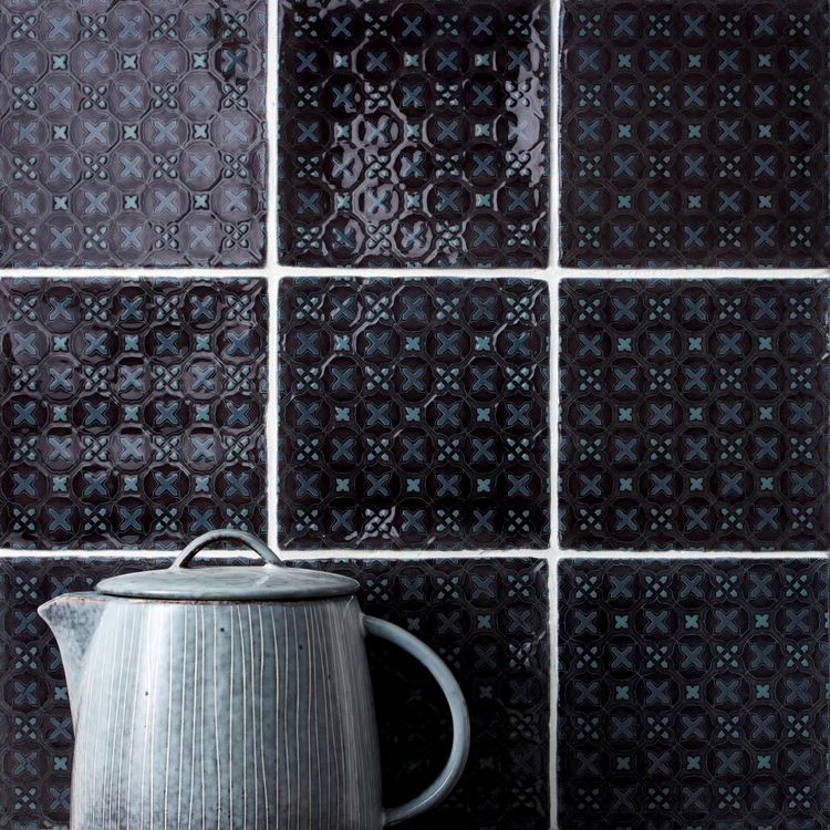 Winchester Residence Chateaux Ormeaux Decorated Tile 130x130 mm W.2812 Winchester Tiles