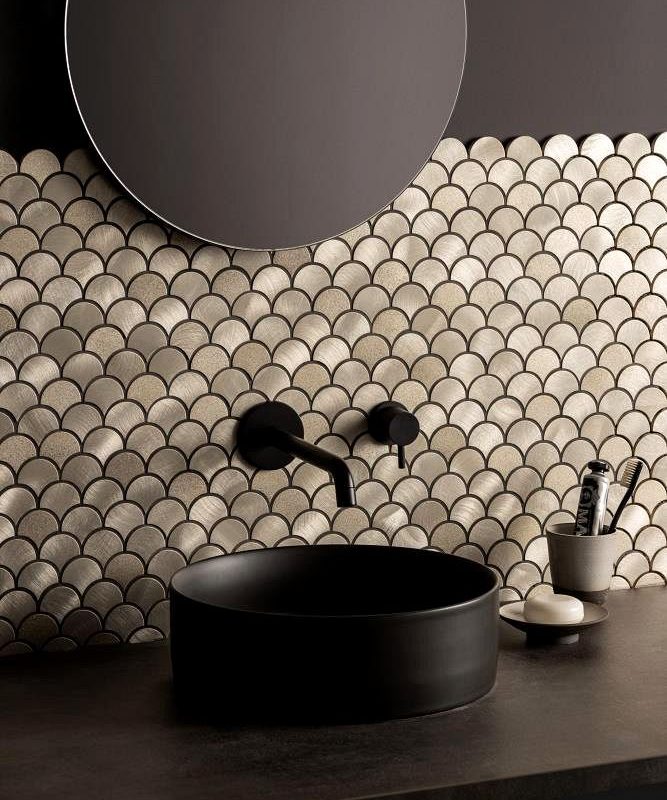 Skathi Gold Scale Mixed Finish Mosaic Satin Mosaic Metal - MW-SKAMOS - 285x305 Original Style